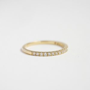 Meia Aliança Slim com Diamantes - 1,5 mm