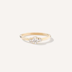 Anel de noivado em ouro 18k com diamante de 18p minimalista feito a mão