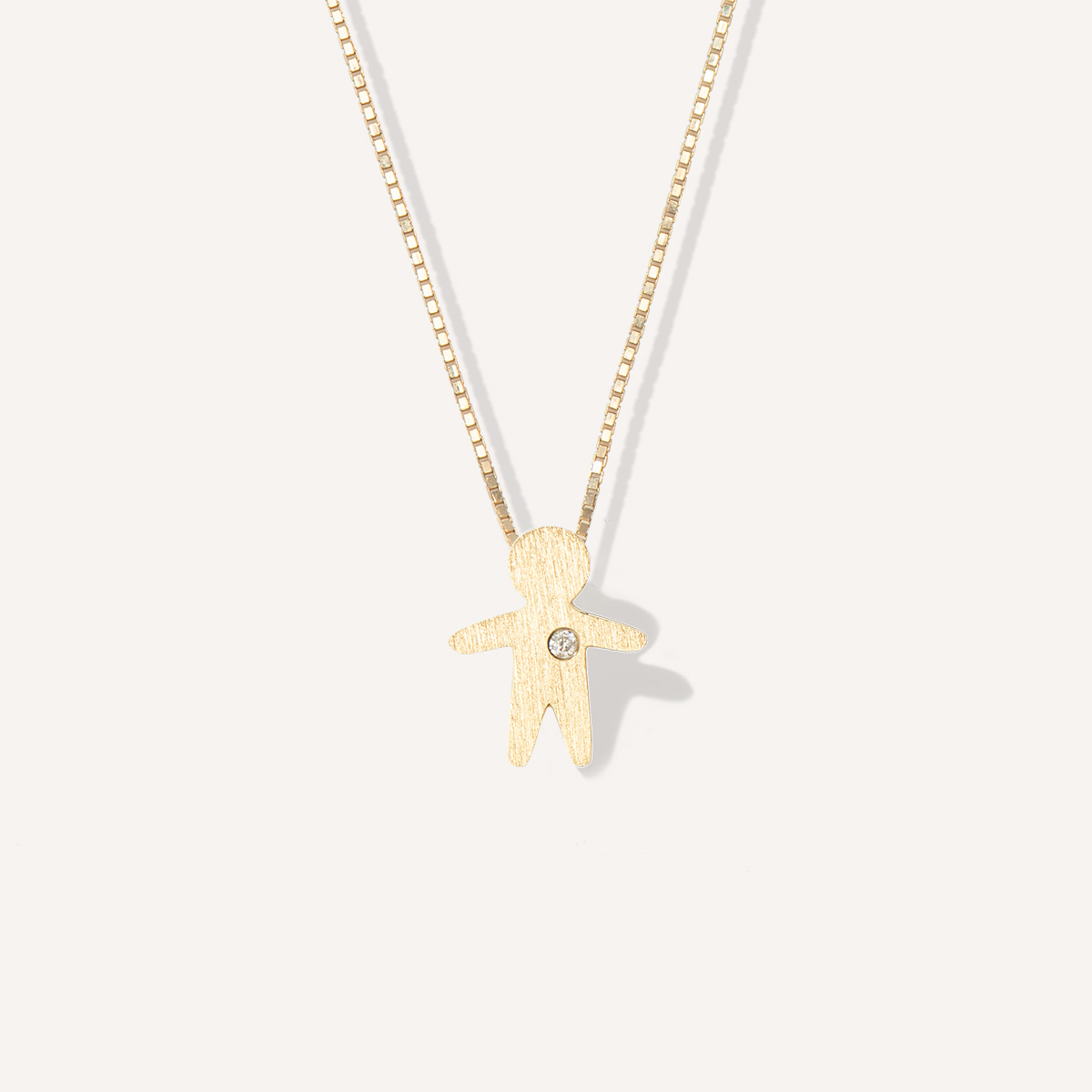 colar minimalista representando filho feito a mão em ouro 18k com diamante