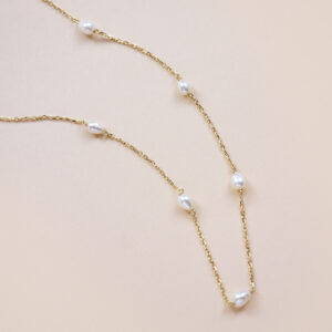 choker minimalista feita a mão em ouro 18k com 10 mini pérolas naturais