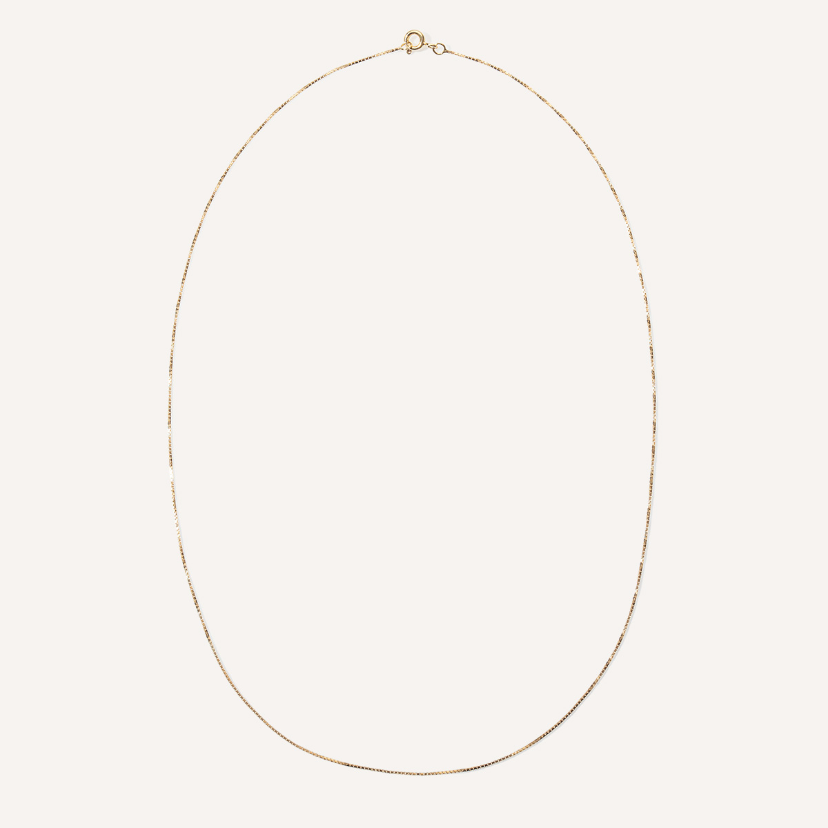 Corrente minimalista veneziana fina feita a mão em ouro 18k