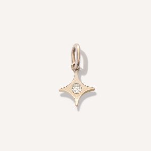 pingente de estrela com diamante no centro minimalista