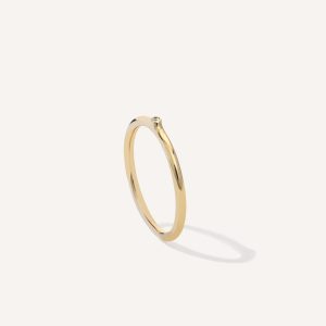 anel solitário minimalista feito à mão em ouro 18k com diamante para noivado