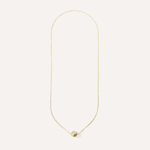 colar minimalista feito a mão em ouro amarelo 18k com fecho magnético em formato de esfera