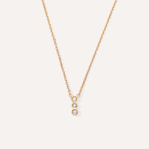 colar minimalista feito à mão em ouro 18k com três diamantes enfileirados verticalmente