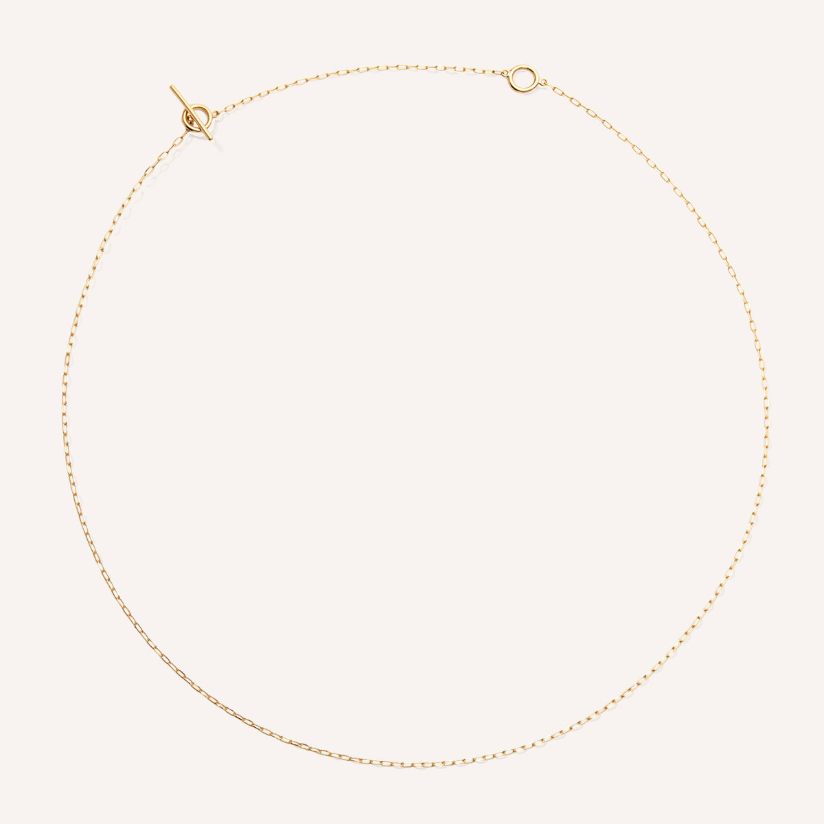 colar minimalista de modelo gravatinha feito à mão em ouro 18k com fecho T