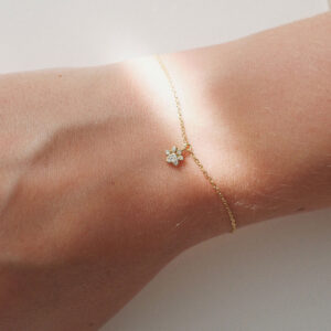 pulseira em ouro 18k com patinha de cachorro com diamantes