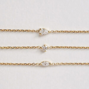 Pulseiras em ouro 18k com diamantes nas lapidações gota, redonda e navete.